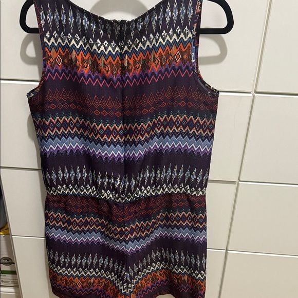 Speed Control Multicolor Geometric Romper - Picture 4 of 4